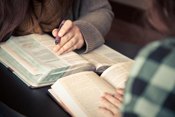 How to Study the Bible: Training by Alistair Huong